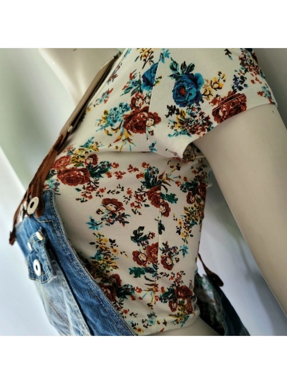 U2B Women's Floral Cropped Top